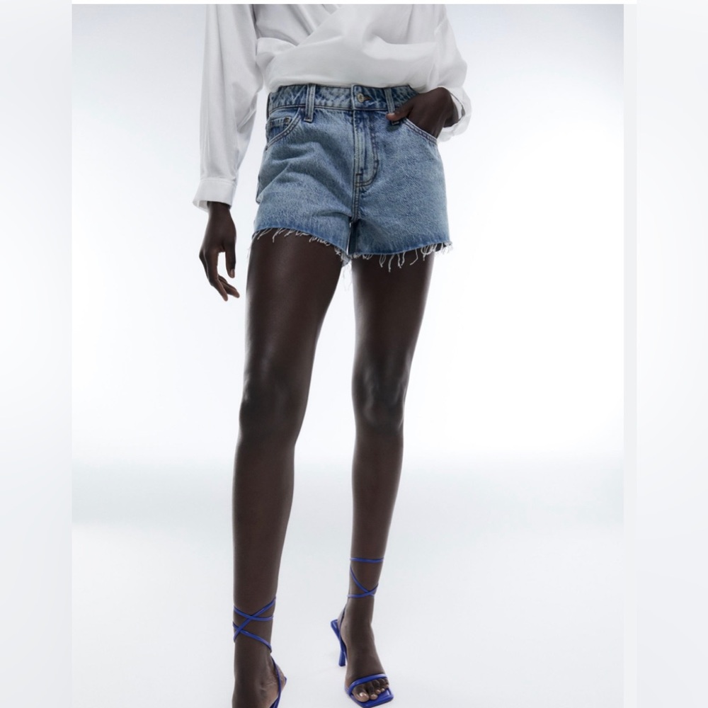 Zara Low Rise Denim Shorts